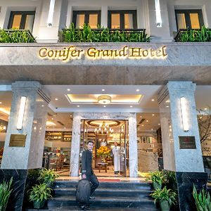 Conifer Grand Hotel